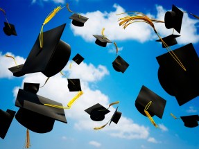 Graduate_caps